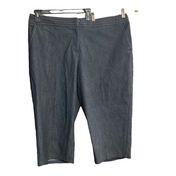 CATO Woman Capri Denim Pants Inseam 19.5 Size 20W Gray - Picture 2 of 9